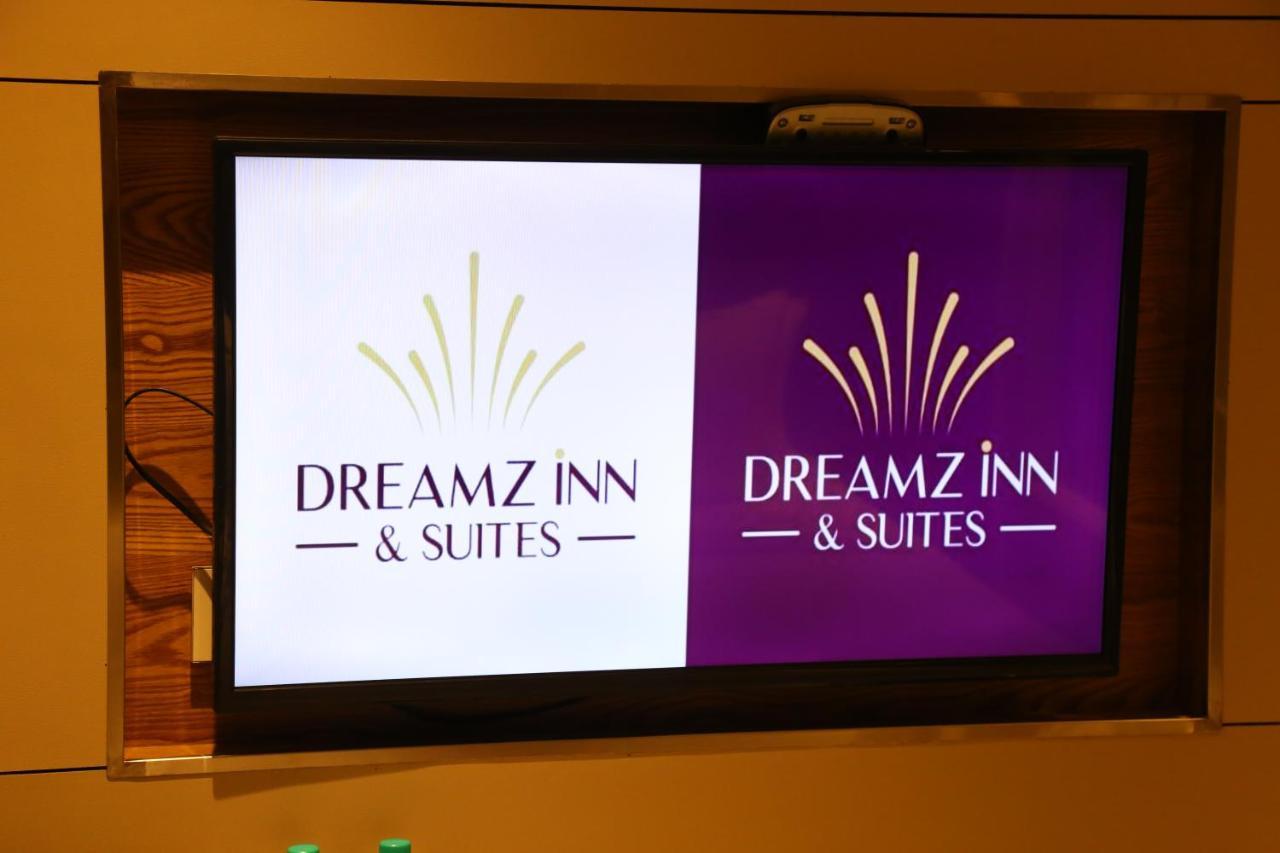 Dreamz Inn & Suites Zirakpur Buitenkant foto